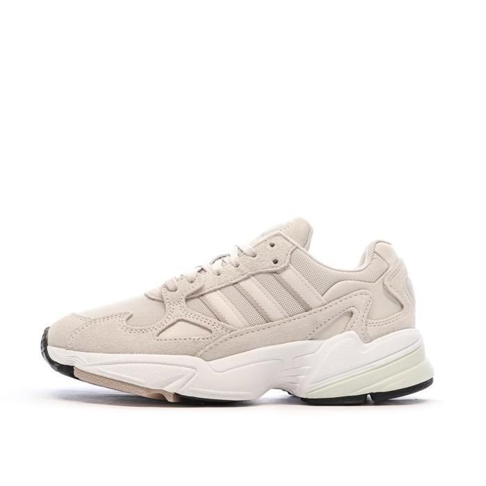 Baskets Beiges Femme Adidas Falcon